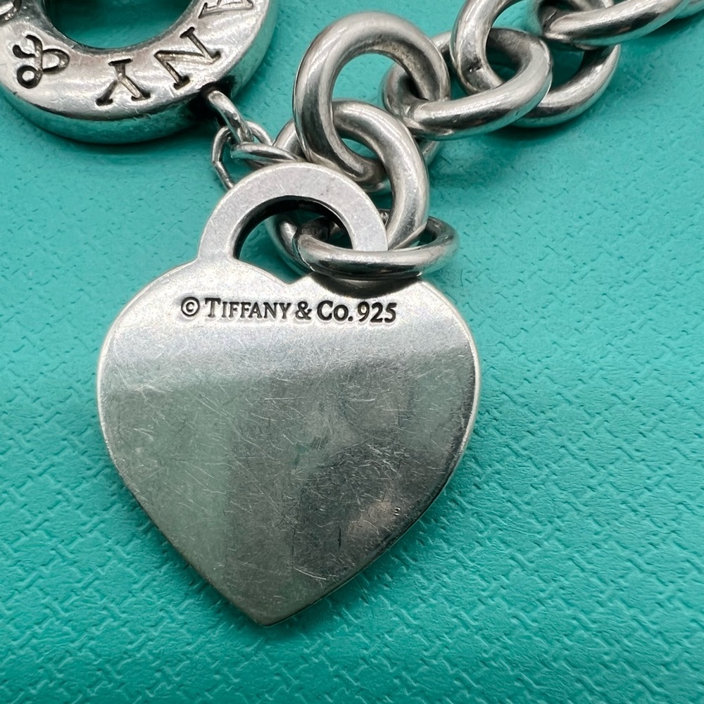 🔴Authentic TIFFANY & CO. Silver RTT Heart Pendent Tag Toggle Link Necklace🔴 - Picture 7 of 10